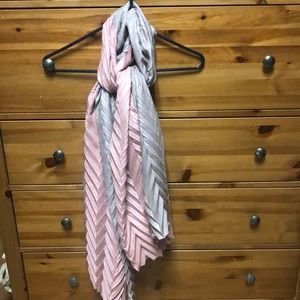 World Market Reversible Scarf - NWT